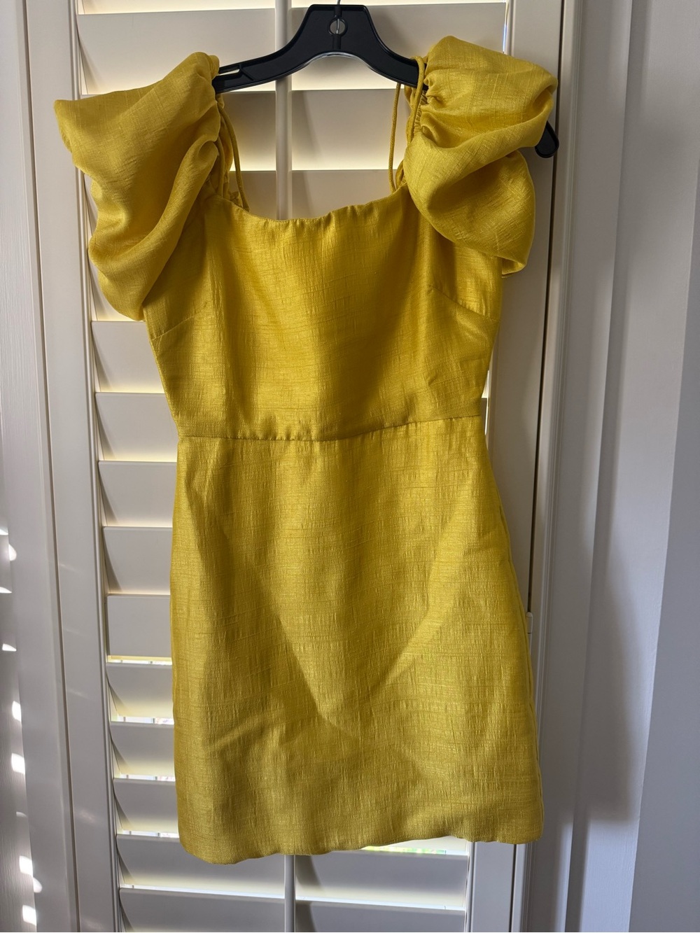 Sunlit Puff-Sleeve Mini Dress in Yellow